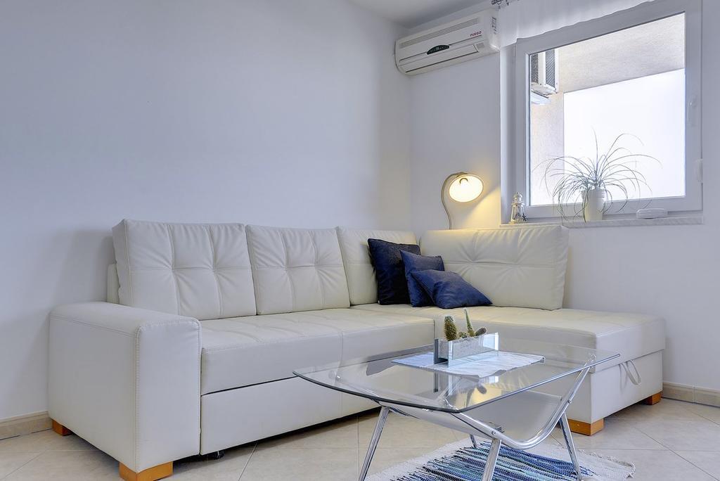 Apartment Frlan Лижнян Экстерьер фото